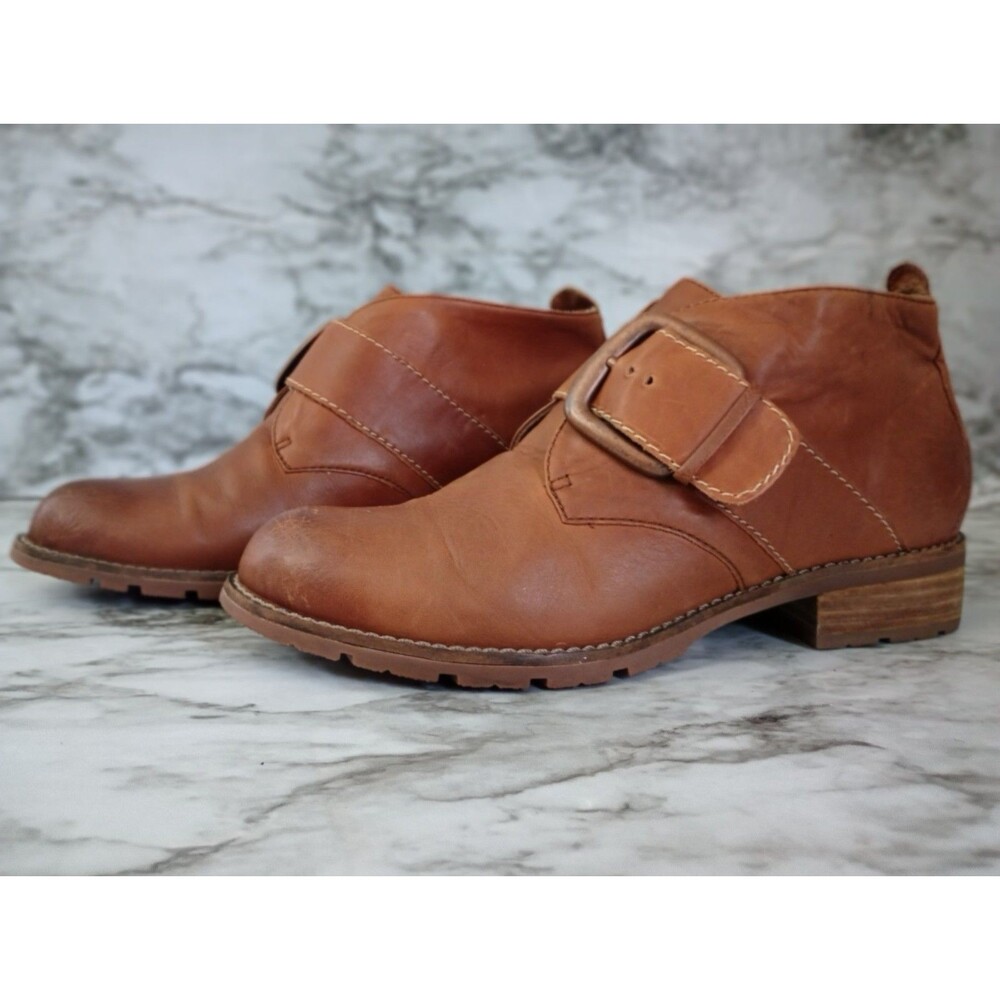 Sofft Tan Leather Ankle Boots Size 9M